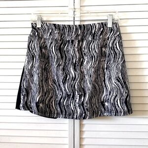 SkirtSports - running/workout skort - Size M - EUC
